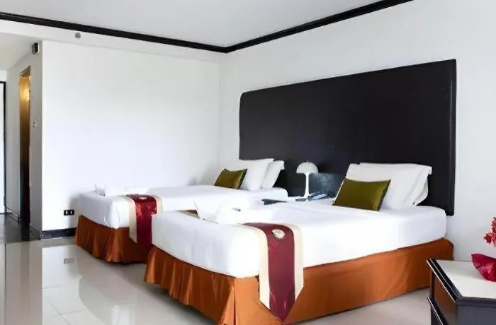Town In Town Gardent Hotel 3*