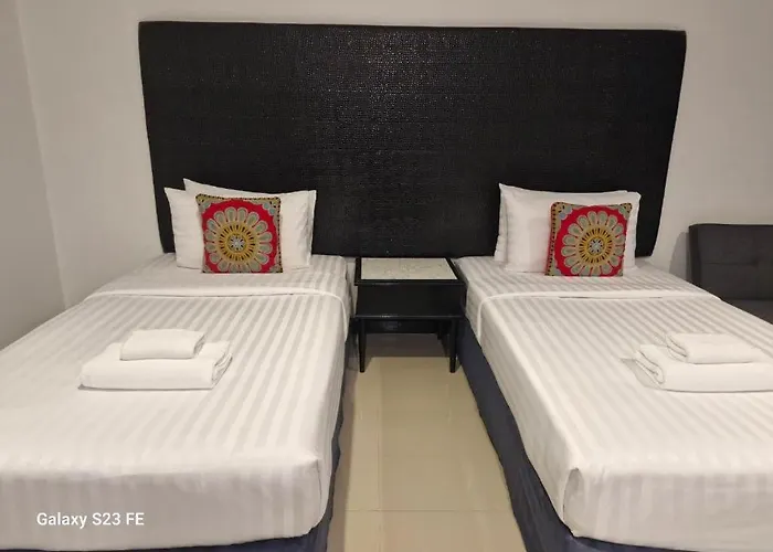 Town In Town Gardent Hotel 3*